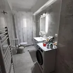 Grey Swan - Modern & Stylish With Private Parking Appartamento