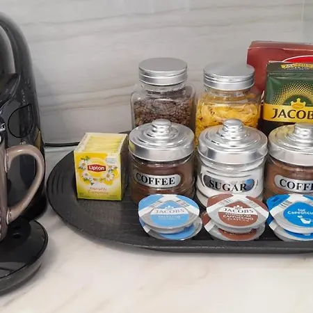 Grey Swan - Modern & Stylish With Private Parking Appartamento Volos